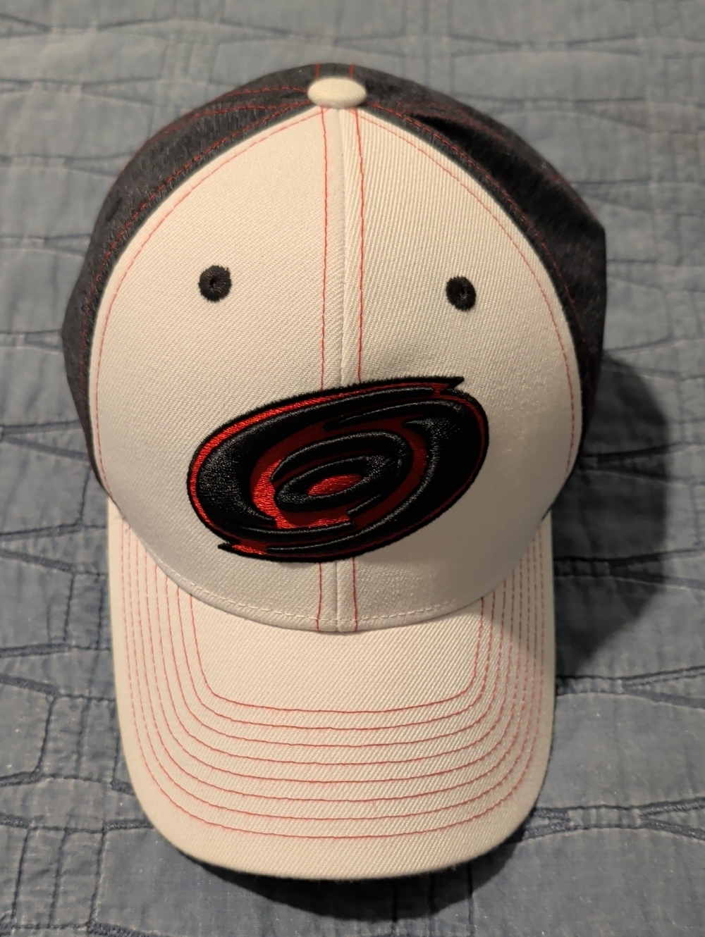 NWOTs Zephyr Carolina Hurricanes White and Black Baseball Cap with Red Logo